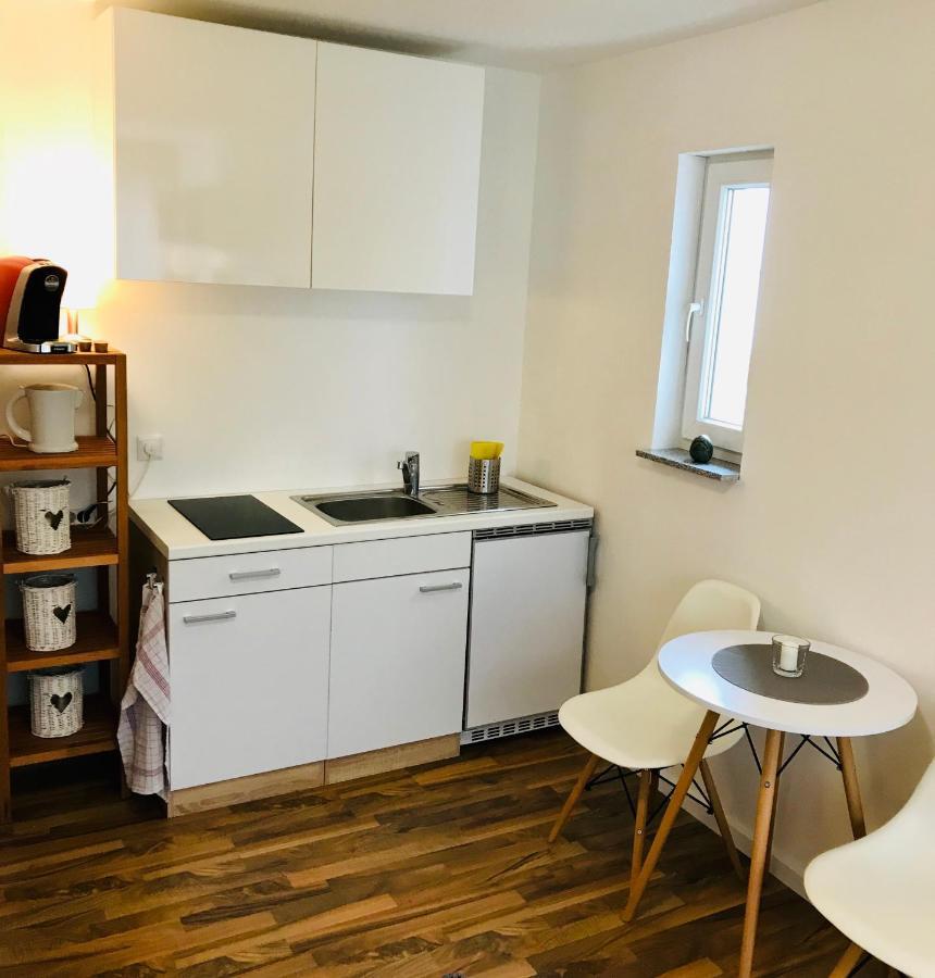 Top Renoviertes Apartement In Bester Lage Von Homburg- 5 Fussminuten Zur Uniklinik 洪堡 外观 照片