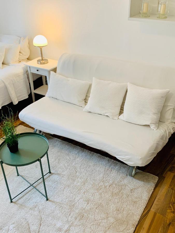Top Renoviertes Apartement In Bester Lage Von Homburg- 5 Fussminuten Zur Uniklinik 洪堡 外观 照片