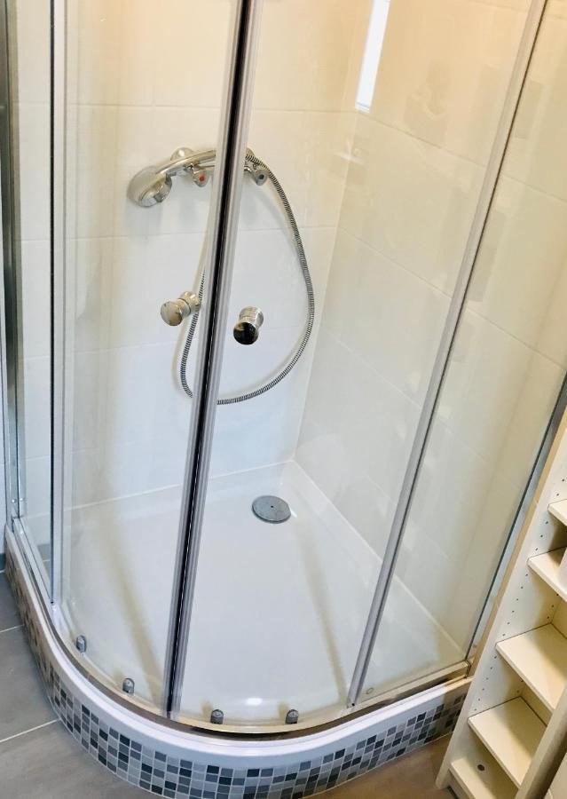 Top Renoviertes Apartement In Bester Lage Von Homburg- 5 Fussminuten Zur Uniklinik 洪堡 外观 照片